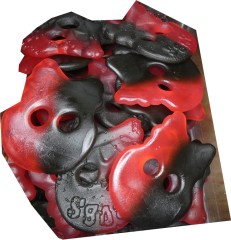 Bubs Hallon/Lakritsskalle - Raspbeery/Liquorice Skulls 4 kilo